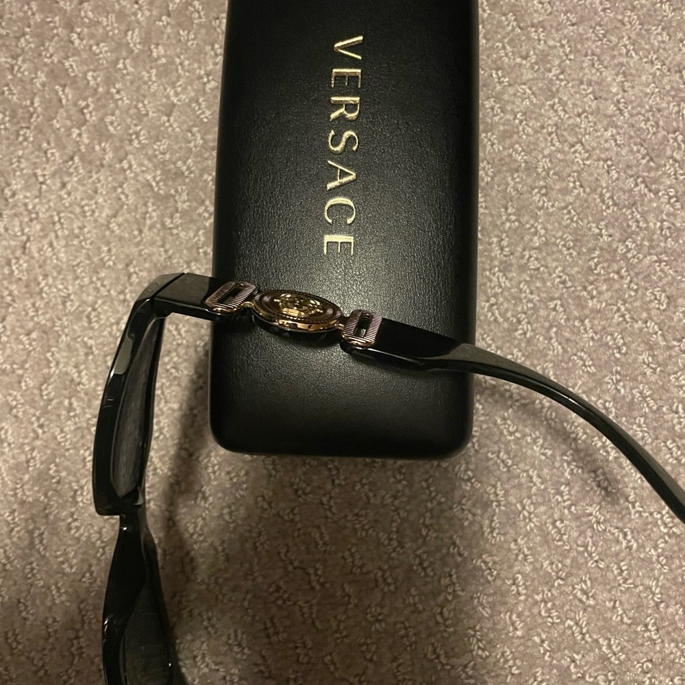 Versace MEDUSA BIGGIE SUNGLASSES